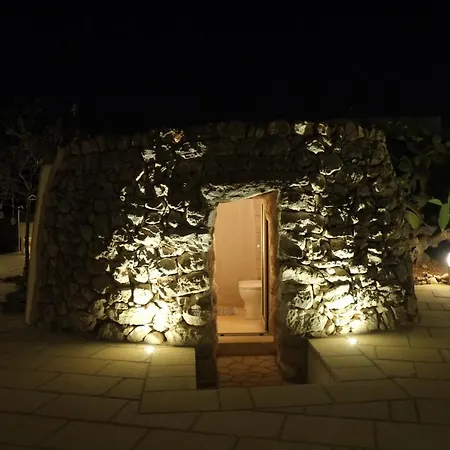 I Caseddhi Di Santo E Toto Πανσιόν Torre Suda